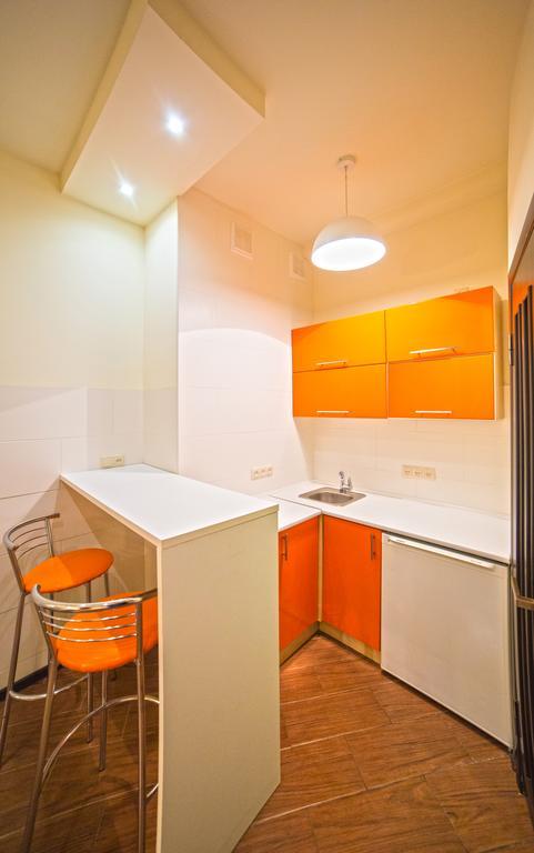 Apartment On Rappoporta 7B - 2 리비프 외부 사진