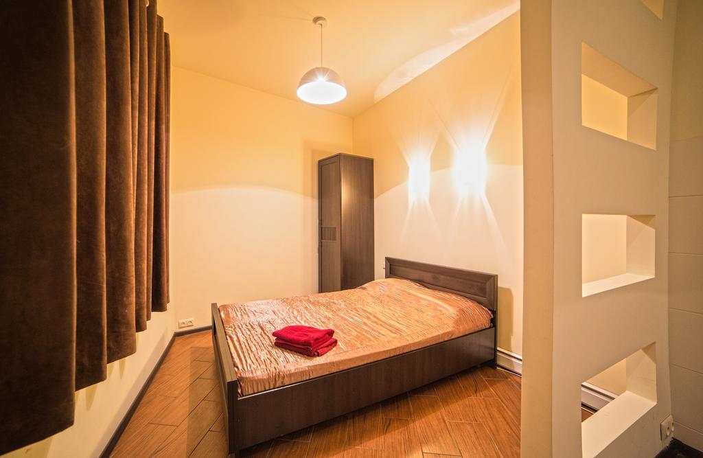 Apartment On Rappoporta 7B - 2 리비프 외부 사진