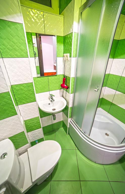 Apartment On Rappoporta 7B - 2 리비프 외부 사진